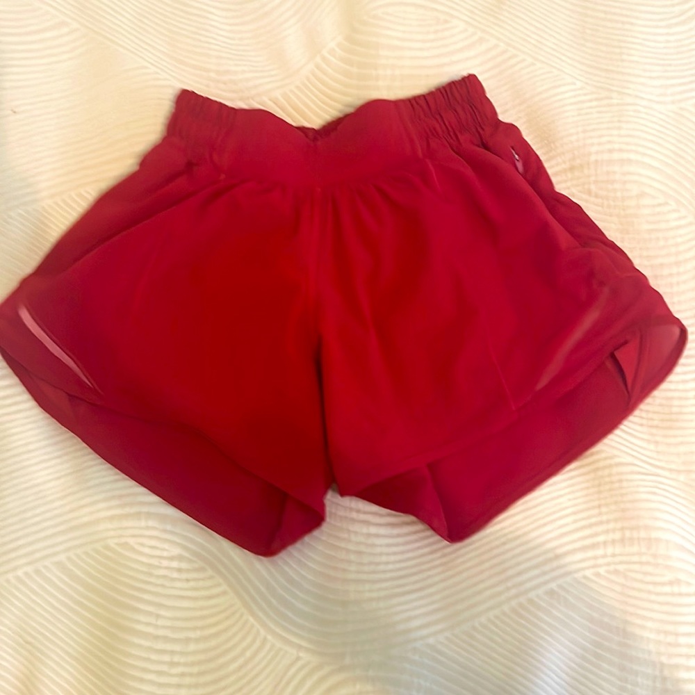 Lululemon shorts never worn